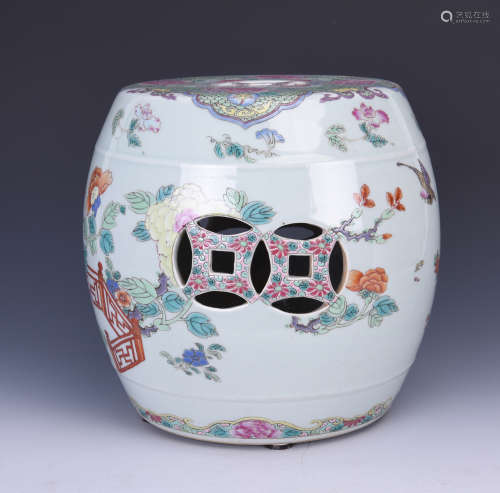 FAMILLE ROSE 'FLOWERS' DRUM SHAPED SMALL STOOL