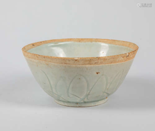 Chinese Pale Celadon Shipwreck Porcelain Lotus Bowl