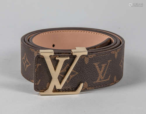 Estate Marked LV Belt with Box