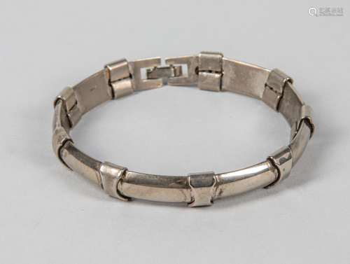 Fluidly Segmented Sterling Silver Bracelet