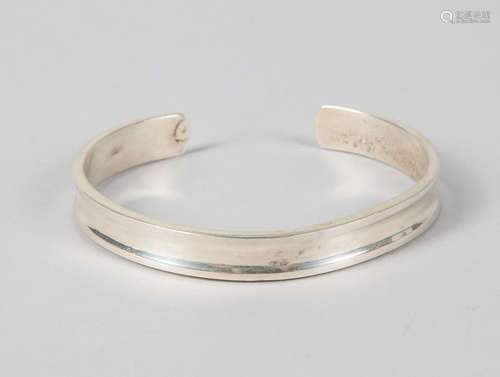 925 Sterling Silver Cuff Bracelet