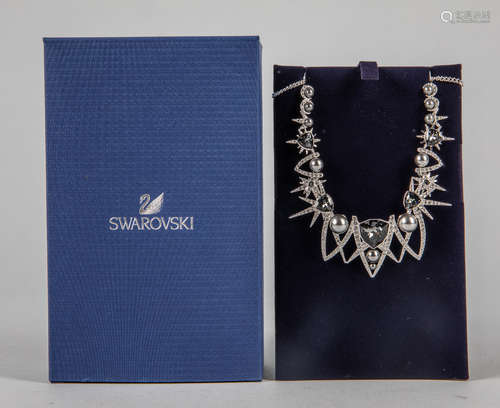 NWT Swarovski Fantastic Necklace