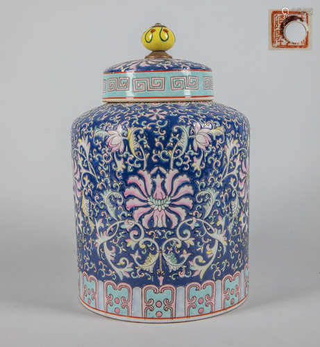 Chinese Export Famille Rose Porcelain Jar