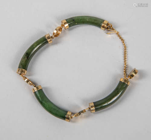 Chinese Export Green Color Jade Bangle Bracelet