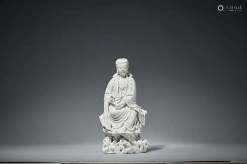 清中期 德化瓷白釉持卷观音坐像