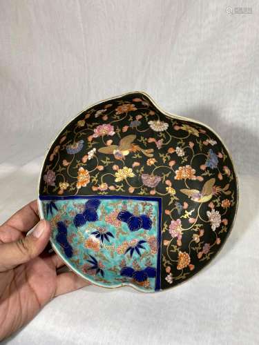Japanese Porcelain Peach bowl Shpaed Bowl by Fukugawa