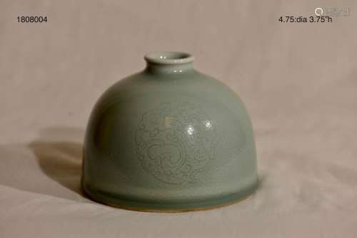 Chinese Celadon Beehive Porcelain Pot