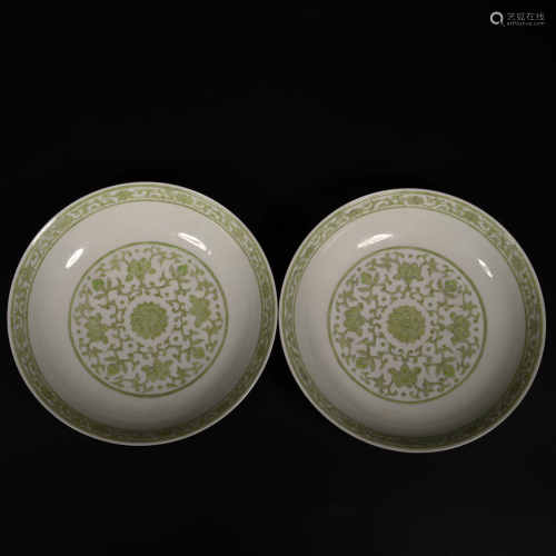 Qianlong of Qing Dynasty            Green porcelain plate