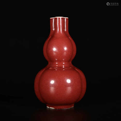 Kangxi of Qing Dynasty            Red glaze gourd bottle
