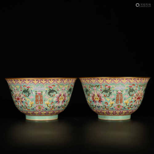 Qing Daoguang            A pair of famille rose bowls