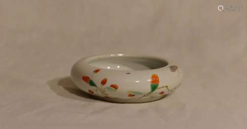 Chinese Porcelain Brush Washer - Leaf and Berry