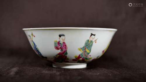 Chinese Famille Rose Porcelain Bowl with Immortal