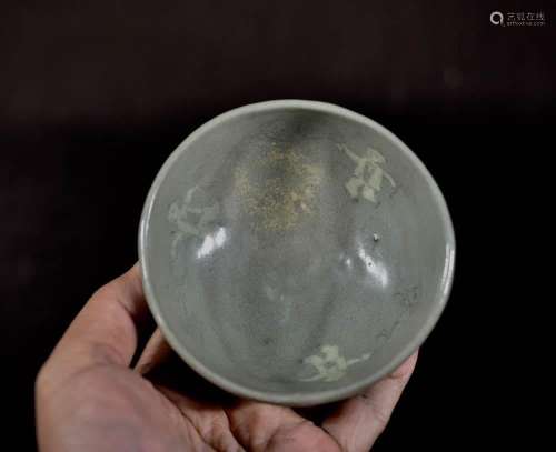 Korean Celadon Porcelain Bowl - Boy