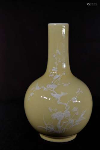 Chinese Yellow Porcelain Vase with White Slip Clay