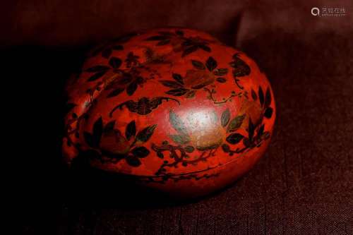 Chinese Lacquer Box of Peach Shape - Albert Gallatin