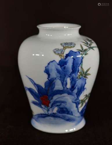 Japanese Korasha Porcelain Vase - Bamboo and Lingzi
