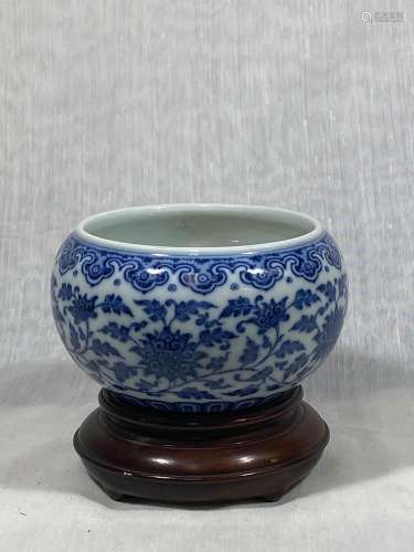 Chinese Scholar Blue White Porcelain Water Cooper with