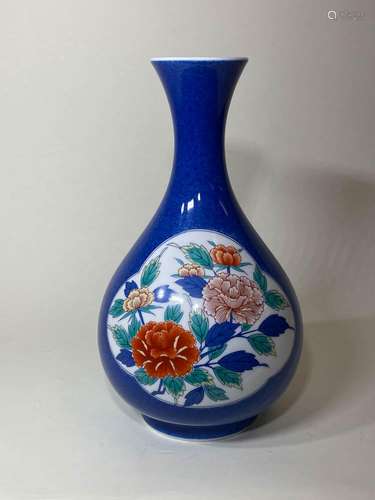 Japanese Porcelain Vase Imitating Chinese Kangxi Powder