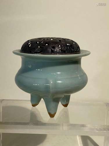 Japanese Celadon Porcelain Censer - Suzan