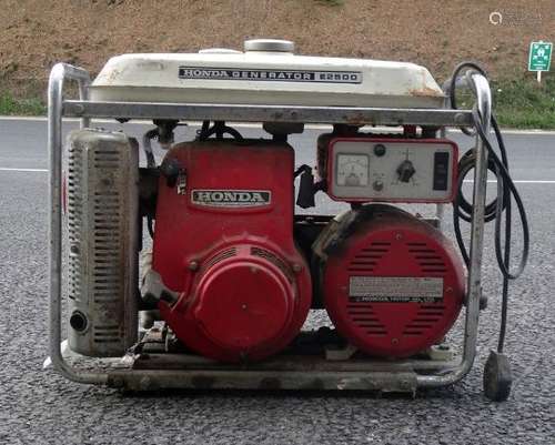 Honda E2500 electric generator with Honda general purpose petrol engine