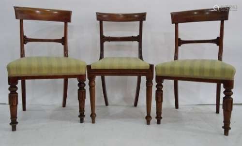 Eight similar Regency mahogany bar back chairs (8)