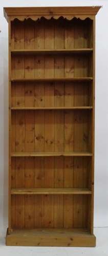 20th century pine open bookcase with moulded cornice above adjustable shelves, plinth base, 80cm x