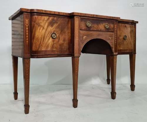 19th century breakfront mahogany sideboard with boxwood stringing, three drawers (one cellarette),