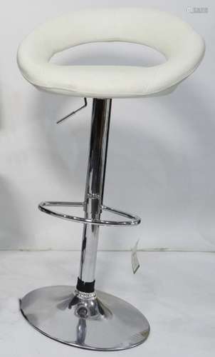 Modern breakfast chair with cream leather seat, chrome base