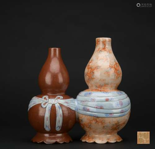 Qing dynasty famille rose double body bottle gourd