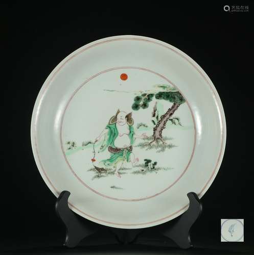 Qing dynasty multicolored plate with figure pattern