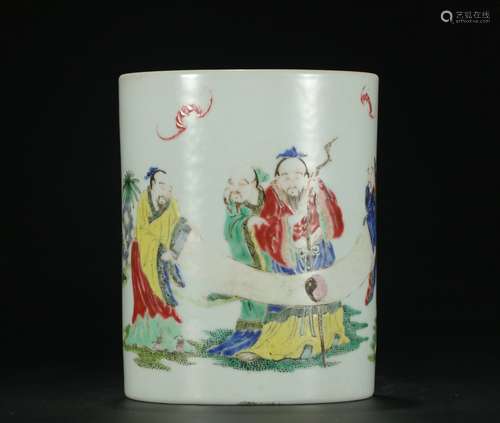 Qing dynasty famille rose pen container with figure pattern