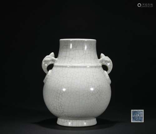 Qing dynasty government porcelain kiln bottle