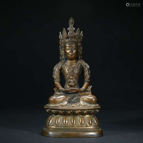 Qing dynasty gilt bronze statue of the Buddha of Immeasurable Life