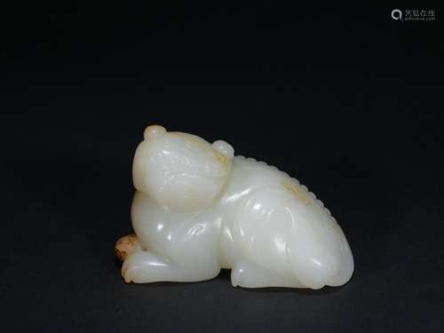 Qing dynasty jade beast ornament