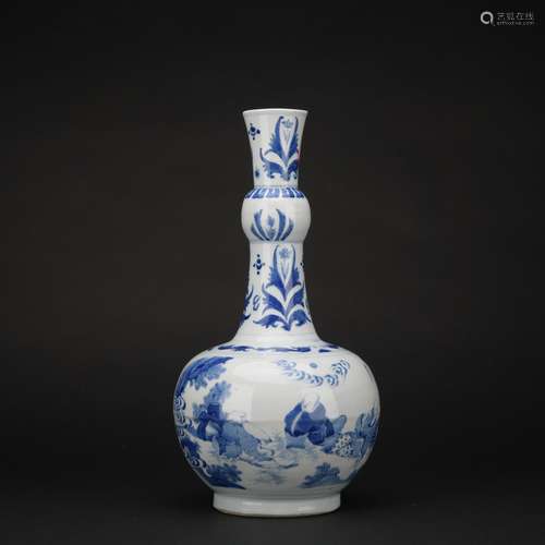 Ming dynasty blue and white bottle with figure pattern