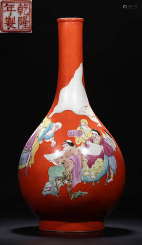 AN ALUM RED FAMILLE ROSE GLAZE FIGURE PATTERN VASE