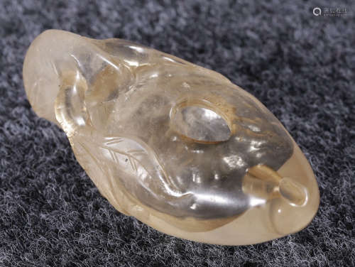 A CRYSTAL CARVED PEACH SHAPE BRUSH WASHER
