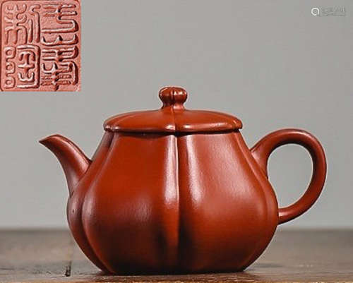 A FLOWER SHAPE ZISHA POT MADE BY YUFENG