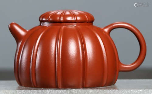 A ZISHA POT MADE BY FANLINQIANG