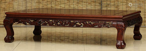 A SUANZHI WOOD CARVED DRAGON PATTERN DESK