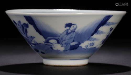 A BLUE&WHITE GLAZE FIGURE STORY PATTERN CUP