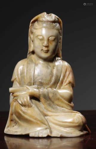 A SOAPSTONE CARVED GUANYIN BUDDHA STATUE