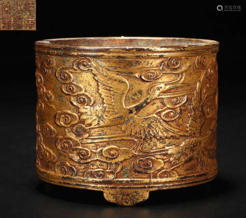 A GILT BRONZE CASTED CRANE PATTERN CENSER