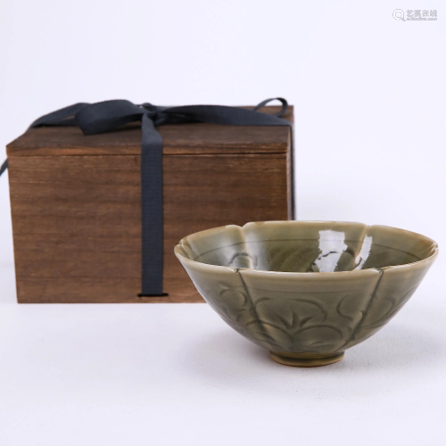 Yaozhou kiln celadon bowl