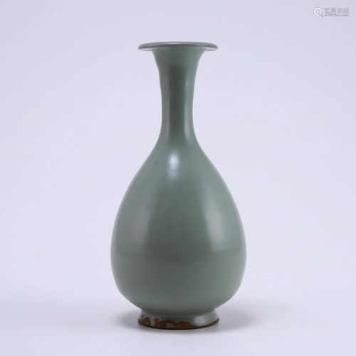 Donggou Celadon Jade Pot Spring Vase