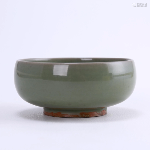 Donggou kiln celadon arhat bowl