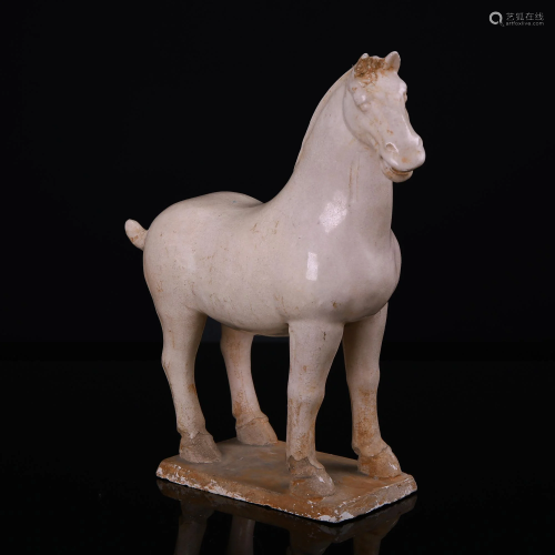 Gongxian Kiln White Glazed Horse