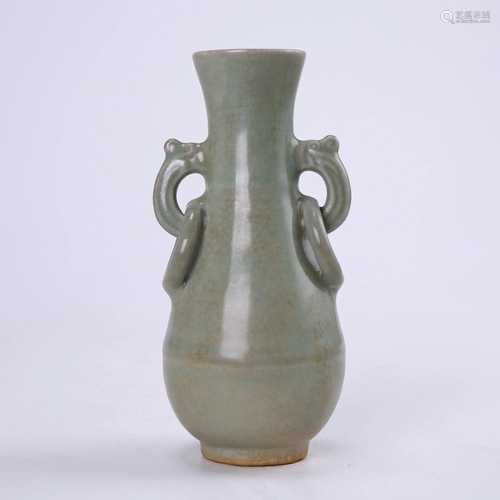 Longquan kiln celadon double ear ring bottle