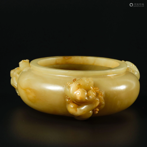 Qing Dynasty Hetian Jade Chilong Incense Burner