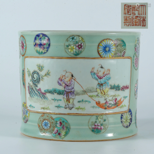 Qing dynasty bean celadon enamel pastel ball with